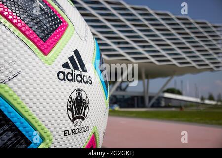 Herzogenaurach, Deutschland. 2021. Juni 06. firo 11/2021 Fußball, deutsche Nationalmannschaft, EM-Viertel und Trainingslager der Euro 2020, GER, Herzogenaurach, Adidas Home Ground Bild: v. Left Adidas World of Sports, Quelle: dpa/Alamy Live News Stockfoto