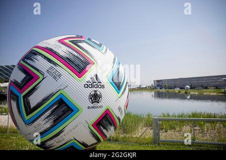 Herzogenaurach, Deutschland. 2021. Juni 06. firo 11/2021 Fußball, deutsche Nationalmannschaft, EM-Viertel und Trainingslager der Euro 2020, GER, Herzogenaurach, Adidas Home Ground Bild: v. Left Adidas World of Sports, Quelle: dpa/Alamy Live News Stockfoto