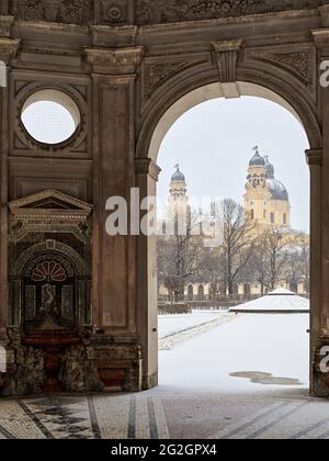 Wintermorgen im Hofgarten, München, Stockfoto