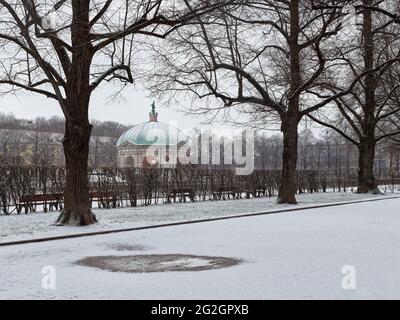 Wintermorgen im Hofgarten, München, Stockfoto