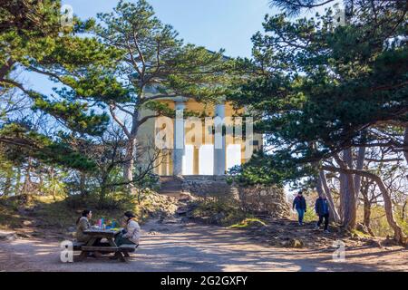 Mödling, Gebäude Husarentempel, Naturpark Föhrenberge in Wienerwald / Wienerwald, Niederösterreich / Niederösterreich, Österreich Stockfoto