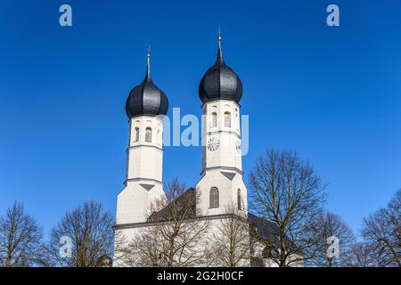 Deutschland, Bayern, Oberbayern, Bezirk Rosenheim, Markt Bruckmühl, Bezirk Weihenlinden, Wallfahrtskirche zur Heiligen Dreifaltigkeit Stockfoto