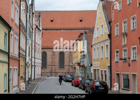 Altstadt mit St. Jodok Kirche, Landshut, Niederbayern, Bayern, Deutschland Stockfoto