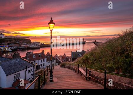 Whitby 199 Schritte Sonnenuntergang Stockfoto