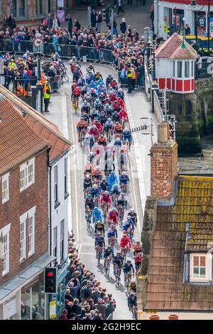 Tour de Yorkshire an der Whitby Swing Bridge Stockfoto