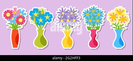 Vasen Aufkleber mit blühenden Blumen farbigen Set. Bundle von Blumensträußen. Gerberas, Aster, Butterblumen, Chrysanthemen. Dekorative florale Designelemente für Grußkarten. Naturkonzept. Vektor flach Stock Vektor