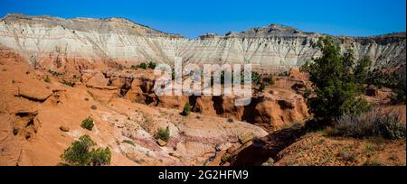 Wanderung durch den Angel's Palace Trail im Kodakchrome Basin State Park, Utah, USA. Stockfoto