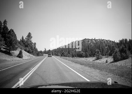 Auf dem Highway 89 - neben East Fork Virgin River, Alton, Utah, USA Stockfoto