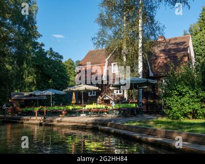 Gasthaus am Kanal in Leipe, Innerer Spreewald bei Lübbenau, Biosphärenreservat Brandenburg, Deutschland Stockfoto