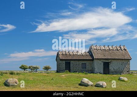 Reethütten im Naturschutzgebiet Ottenby an der Südspitze von Öland, Schweden, Insel Öland Stockfoto