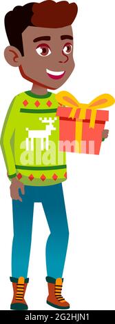 Lächelnder afrikanischer Junge hält Geschenkbox auf weihnachtsabend Cartoon-Vektor Stock Vektor
