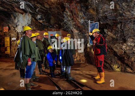 Im ehemaligen Zinnbergwerk am Sauberg bei Ehrenfriedersdorf können Besucher die 750-jährige Geschichte des Zinn- und Silberbergbaus in 100 Metern Tiefe hautnah erleben Stockfoto