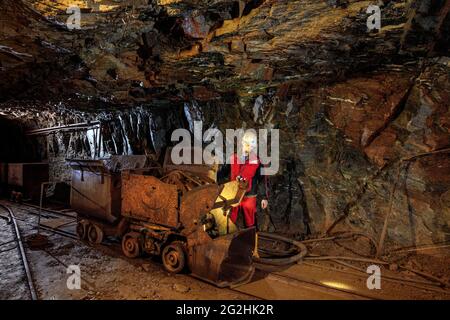 Im ehemaligen Zinnbergwerk am Sauberg bei Ehrenfriedersdorf können Besucher die 750-jährige Geschichte des Zinn- und Silberbergbaus in 100 Metern Tiefe hautnah erleben Stockfoto