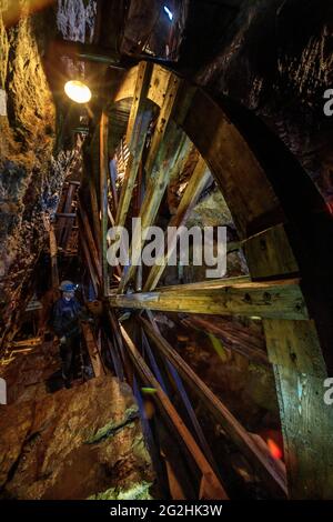 UNESCO-Weltkulturerbe - Radpumpe im Markus-Röhling-Stolln Stockfoto