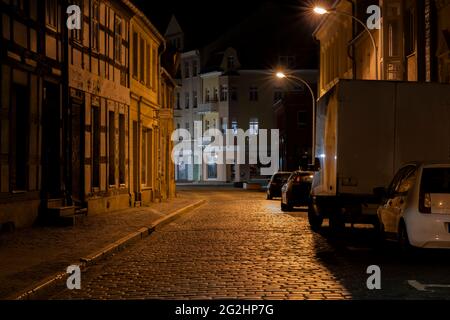 5. Mai 2021 , Deutschland , Stadt Luckenwalde,verlassene Straßen während der Ausgangssperre,2. Ausgangssperre in Deutschland Stockfoto