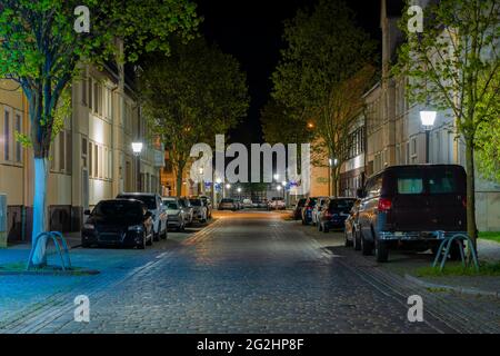 5. Mai 2021 , Deutschland , Stadt Luckenwalde,verlassene Straßen während der Ausgangssperre,2. Ausgangssperre in Deutschland Stockfoto