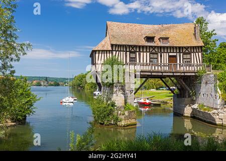 Le Vieux Moulin de Vernon, altes Zollhaus und Wahrzeichen am Ufer der seine, Vernon, Frankreich, Normandie, Eure Stockfoto