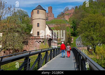 Brücke über die Tauber, Paar, Weißer Turm, Kittsteintor oder Faultor, Schloss Wertheim, Wertheim, Baden-Württemberg, Deutschland Stockfoto