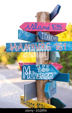 Wegweiser, Insel Föhr, Deutschland, Schleswig-Holstein Stockfoto