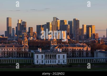 England, London, Greenwich, Canary Wharf Skyline Blick vom Greenwich Park Stockfoto