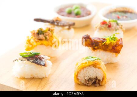 Omelette Sushi Roll - Fusion Food Stockfoto