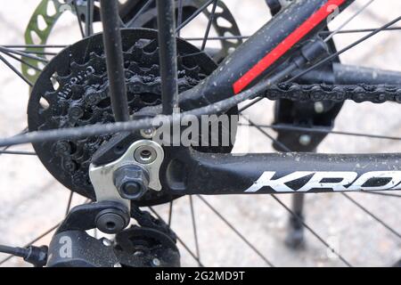 Schmutziges Fahrrad Teilansicht im Freien Stockfoto