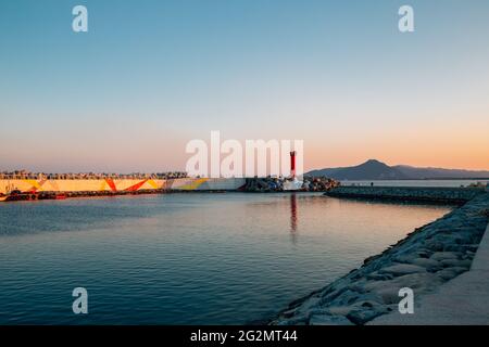 Sonnenuntergang am Goraebul Beach in Yeongdeok, Korea Stockfoto