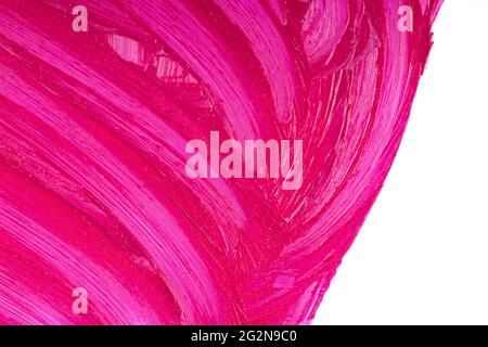 Schönheit Produkt Probe Nahaufnahme. Lila Kosmetik Abstrich Muster. Liquid Lippenstift Kosmetik isoliert auf weiß. Rosa Muster matt Hintergrund. Stockfoto