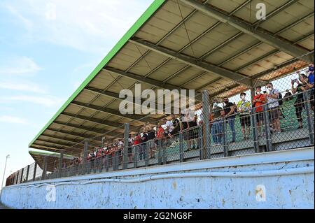 Misano World Circuit Marco Simoncelli, Misano Adriatico, Italien. 12. Juni 2021. pubblico während der UEFA Euro 2020, Gruppe A, Fußballspiel, World Superbike - SBK - Foto Otto Moretti/LM Credit: Live Media Publishing Group/Alamy Live News Stockfoto