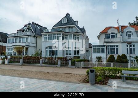 Exklusive Villen am Strand - STADT LÜBECK, DEUTSCHLAND - 10. MAI 2021 Stockfoto