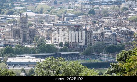 Bath nimmt Northampton während des Spiels der Gallagher Premiership am Recreation Ground in Bath an. Bilddatum: Samstag, 12. Juni 2021. Stockfoto