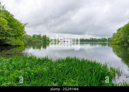 Gluecksburg, Deutschland - 27. Mai 2021: Blick auf die Gluecksburg in Norddeutschland Stockfoto