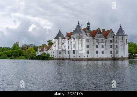 Gluecksburg, Deutschland - 27. Mai 2021: Blick auf die Gluecksburg in Norddeutschland Stockfoto