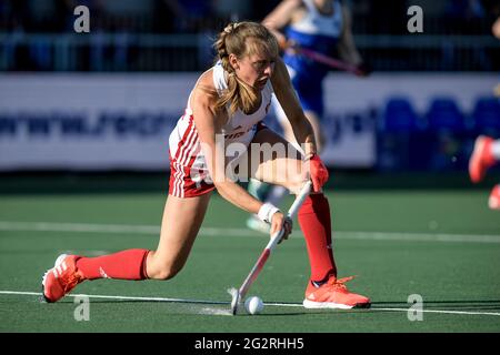 AMSTELVEEN, NIEDERLANDE - 12. JUNI: Giselle Ansley aus England während des Eishockey-Europameisterschaftsspiels zwischen England und Schottland im Wagener Stadion am 12. Juni 2021 in Amstelveen, Niederlande (Foto: Gerrit van Keulen/Orange Picters) Stockfoto