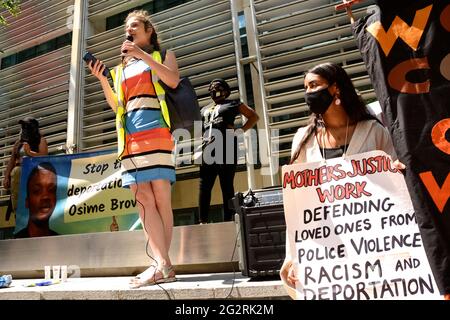 Eine Demonstration gegen die Deportation von Imir Brown vor dem Londoner Innenministerium am 13. Juni 2021 Stockfoto