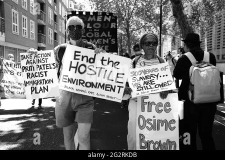 Eine Demonstration gegen die Deportation von Imir Brown vor dem Londoner Innenministerium am 13. Juni 2021 Stockfoto