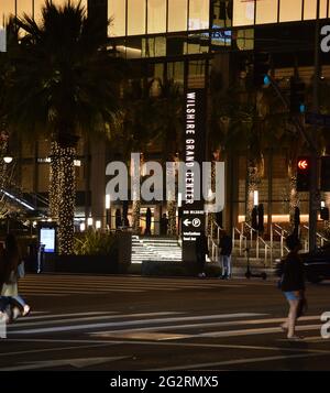 Los Angeles, CA USA - 7. Februar 2020: Eingang zum Wilshire Grand Center in der Innenstadt von Los Angeles Stockfoto