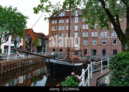 Historische Stadt Buxtehude in Norddeutschland - schönes Stadtzentrum - STADT BUXTEHUDE, DEUTSCHLAND - 10. MAI 2021 Stockfoto