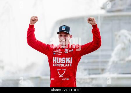 Detroit, Michigan, USA. Juni 2021. MARCUS ERICSSON (8) aus Kumla, Schweden, gewinnt den Chevrolet Detroit Grand Prix auf der Belle Isle in Detroit, Michigan. Kredit: Brandon Carter Grindstone Medien/ASP/ZUMA Wire/Alamy Live Nachrichten Stockfoto