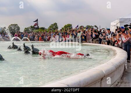 Detroit, Michigan, USA. Juni 2021. MARCUS ERICSSON (8) aus Kumla, Schweden, gewinnt den Chevrolet Detroit Grand Prix auf der Belle Isle in Detroit, Michigan. Kredit: Brandon Carter Grindstone Medien/ASP/ZUMA Wire/Alamy Live Nachrichten Stockfoto