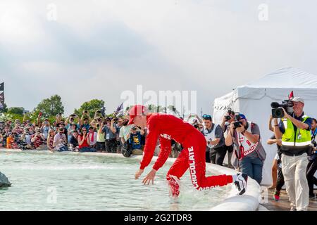 Detroit, Michigan, USA. Juni 2021. MARCUS ERICSSON (8) aus Kumla, Schweden, gewinnt den Chevrolet Detroit Grand Prix auf der Belle Isle in Detroit, Michigan. Kredit: Brandon Carter Grindstone Medien/ASP/ZUMA Wire/Alamy Live Nachrichten Stockfoto