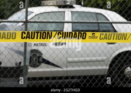 Olympia, USA. Januar 2021. Staatstroopers im State Capitol während der Weigerung, zum Schweigen gebracht zu werden bewaffneter Marsch auf das Capitol. Stockfoto