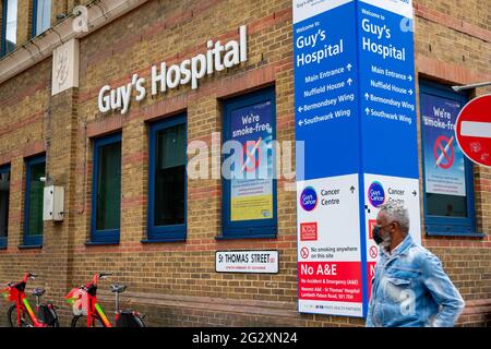 London. GROSSBRITANNIEN: 06.10. 2021. Guy's Hospital in Southwark , eines der größten und bekanntesten Krankenhäuser der Hauptstadt. Stockfoto