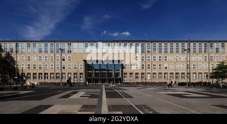 Köln, Deutschland - 11. Juni 2021: hauptgebäude der universität zu köln Stockfoto