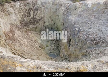 Detail in einem geothermischen Gebiet namens Waiotapu in Neuseeland Stockfoto