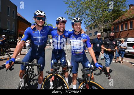 British Mark Cavendish von Deceuninck - Quick-Step, Belgier Yves Lampaert von Deceuninck - Quick-Step und Belgier Remco Evenepoel von Deceuninck - Quick- Stockfoto