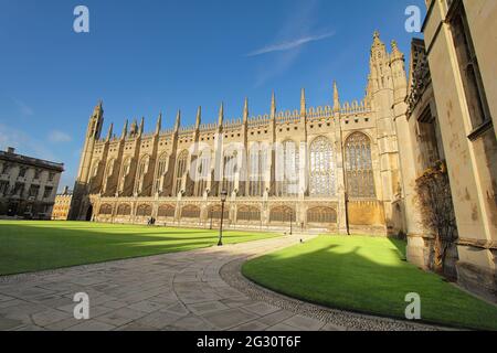 Blick auf eine schöne Architektur des King's College der University of Cambridge in England. Aufgenommen am 6. Dezember 2011 in Cambridge, Großbritannien Stockfoto