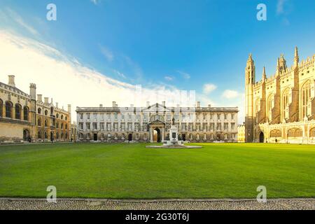 Blick auf eine schöne Architektur des King's College der University of Cambridge in England. Aufgenommen am 6. Dezember 2011 in Cambridge, Großbritannien Stockfoto