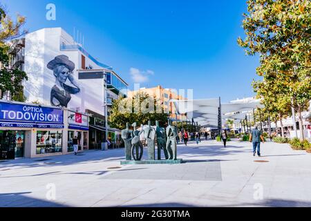 Plaza de la Costa del Sol während der COVID-19-Pandemie. Ende April 2021. Torremolinos, Málaga, Costa de Sol, Andalusien, Spanien, Europa Stockfoto