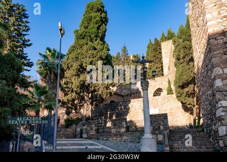 Die Alcazaba ist eine palastartige Festung in Málaga. Es wurde von der Hammudid-Dynastie im frühen 11. Jahrhundert erbaut. Es ist die am besten erhaltene alcazaba Stockfoto